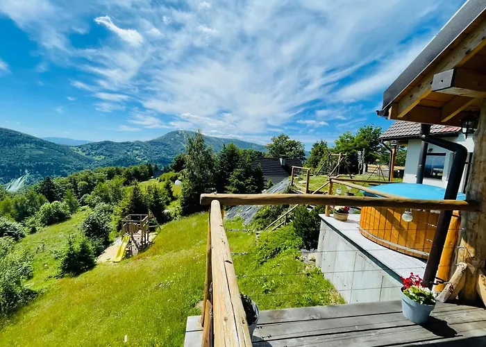 Widokowka - Dom Na Wylacznosc Z Pieknym Widokiem I Balia שצ'צ'ירק